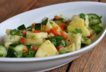 Ananas-Gurkensalat
