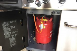 11 kg Gasflasche im Unterschrank