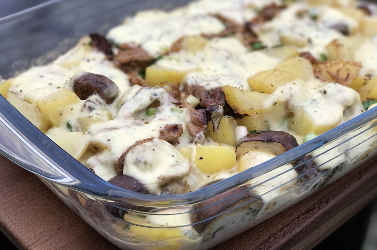 Pulled Pork Auflauf mit Kartoffeln und Raclette-Käse
