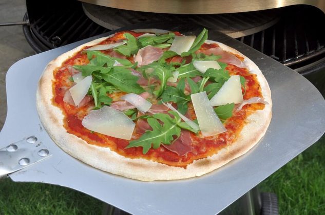 Moesta BBQ Pizzaring 05