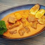 Kalbsgulasch Dutch Oven