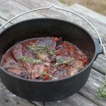 Coq au vin Dutch Oven Haehnchen Rotwein 07