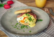 Eggs Benedict