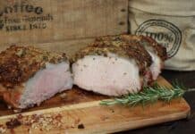 Schweinerücken mit Nusskruste