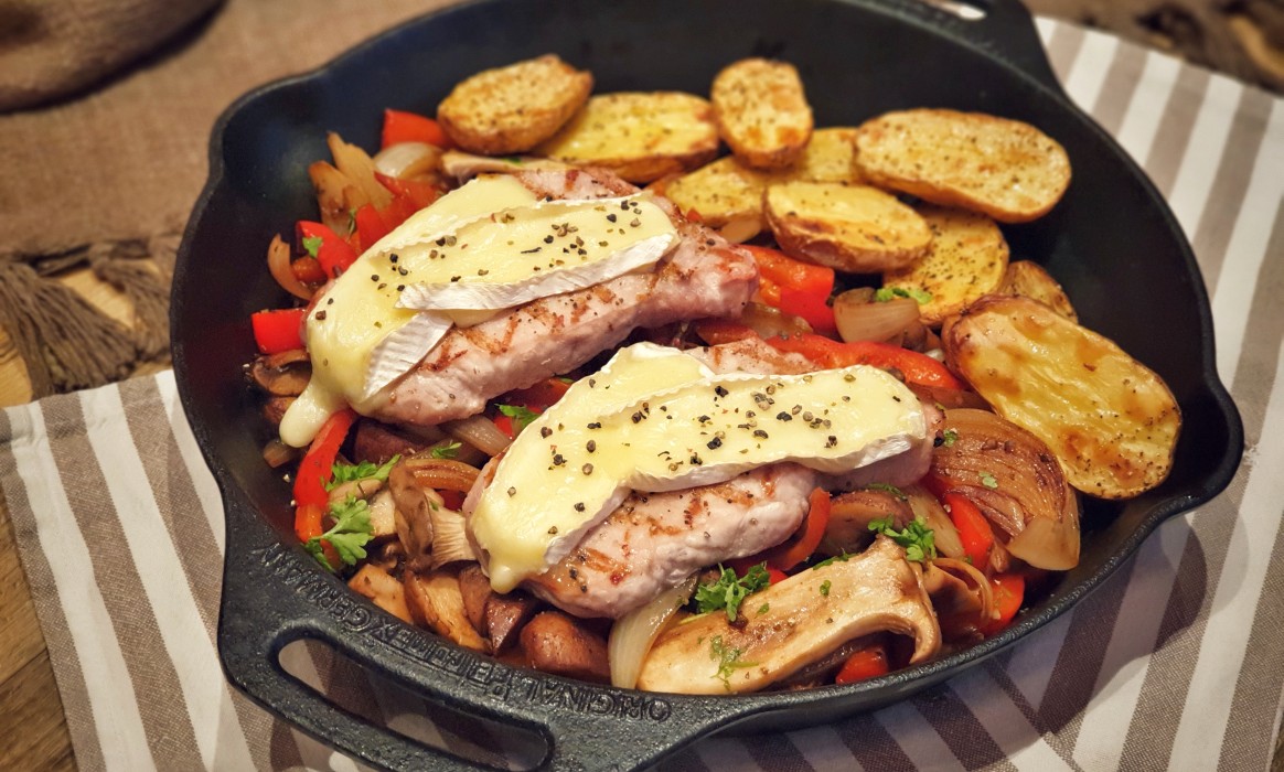 Schweinerücken-Steaks mit Camembert