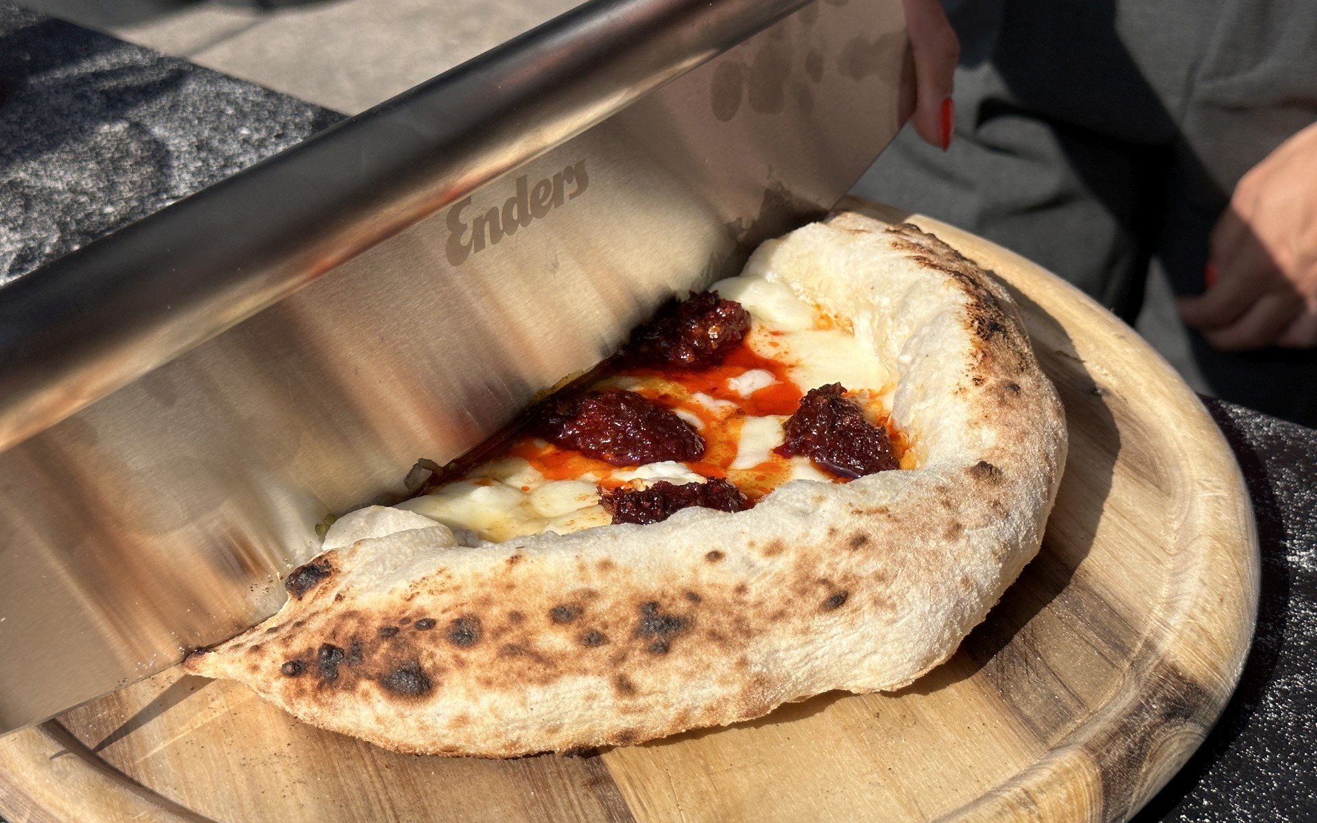 Pizza mit Nduja