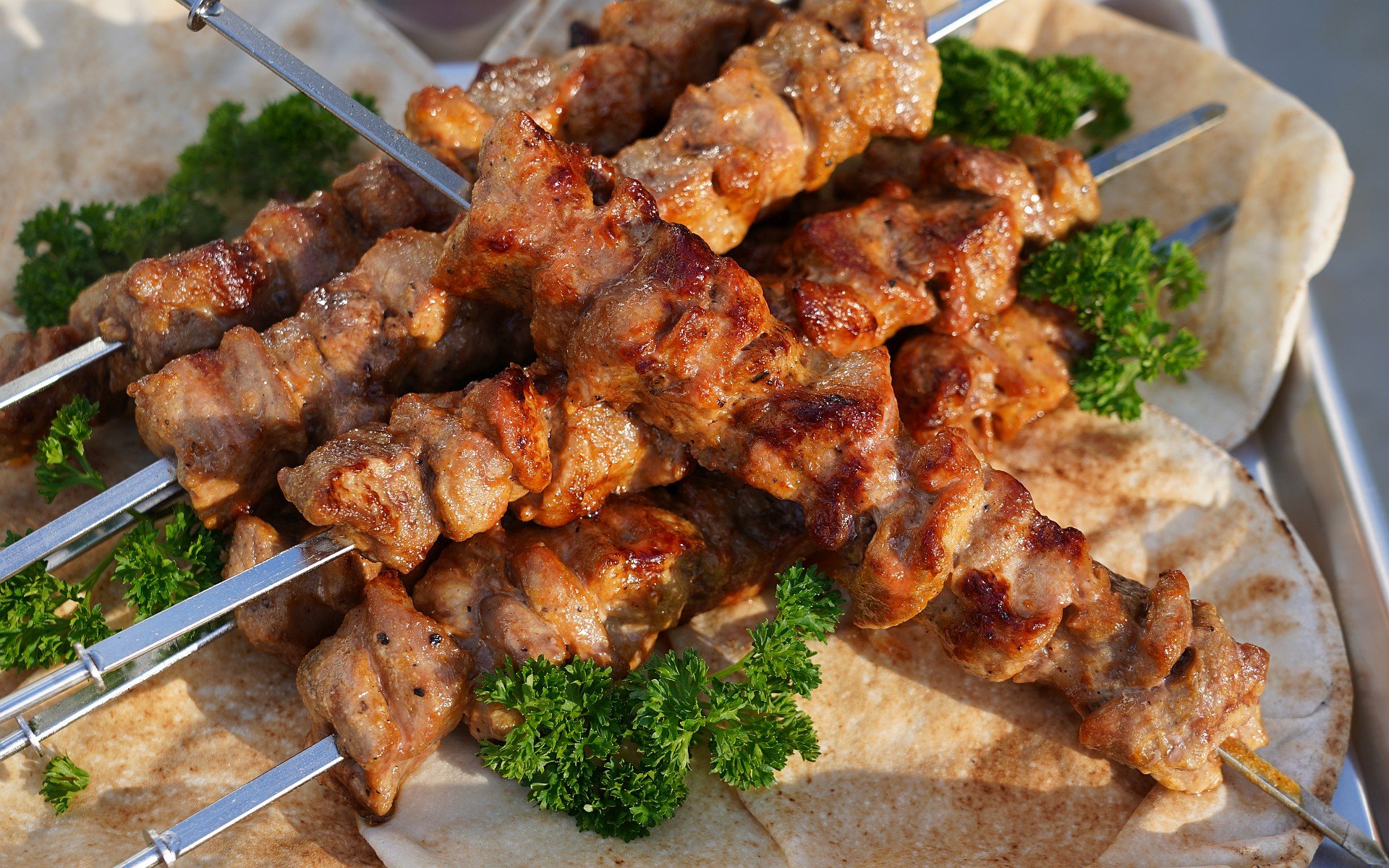 Sriracha-Schaschlik