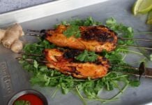 Sriracha-Hähnchenspieße
