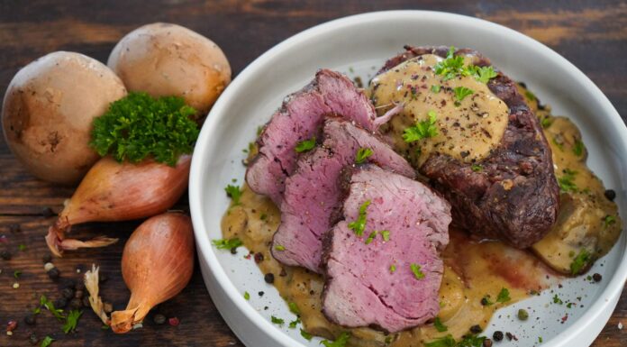 Steak Diane – Filetsteaks mit Cognac-Pilzsauce