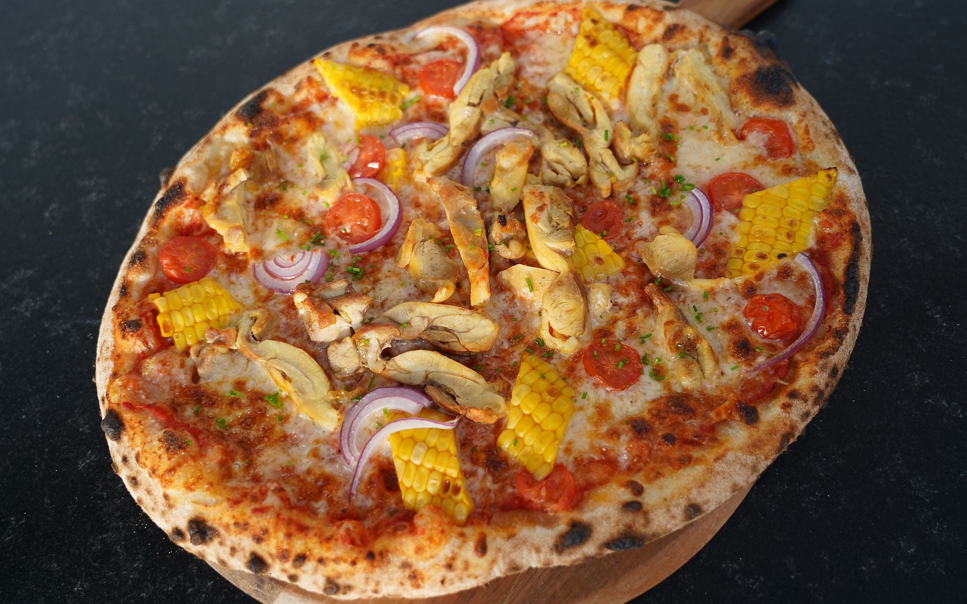 Pizza mit Maishähnchen