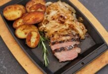 Steak mit Whiskyzwiebeln