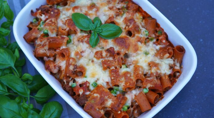 Rigatoni al Forno – Original italienischer Nudelauflauf Rigatoni-Auflauf