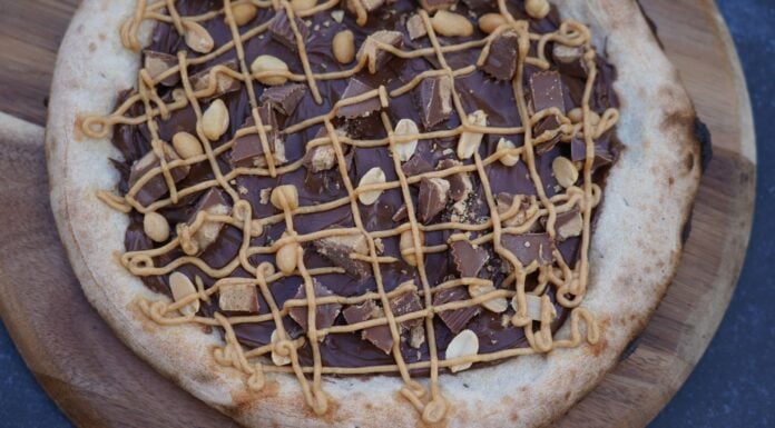 Peanut Butter Cup Pizza