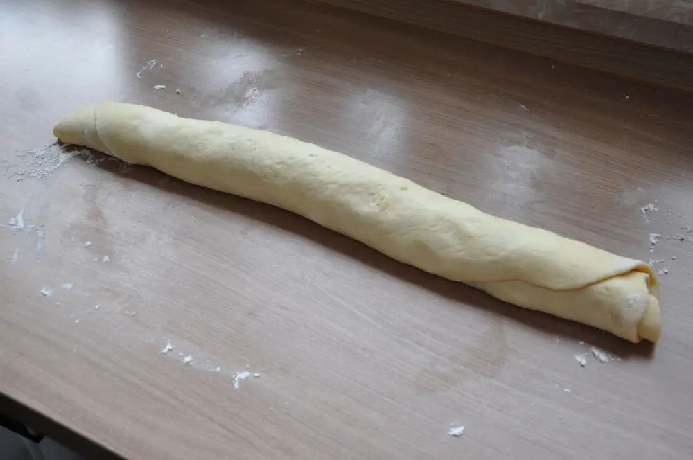 Gerollte Zimtschnecken-Teigrolle Gerollte Zimtschnecken-Teigrolle
