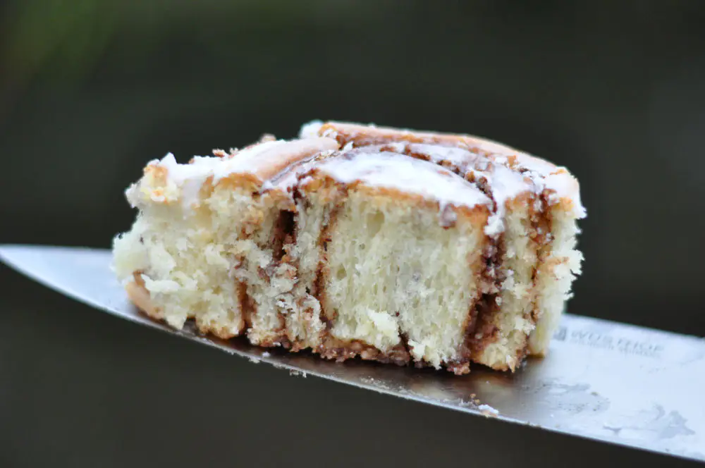Anschnittbild einer Cinnamon Roll Anschnittbild einer Cinnamon Roll
