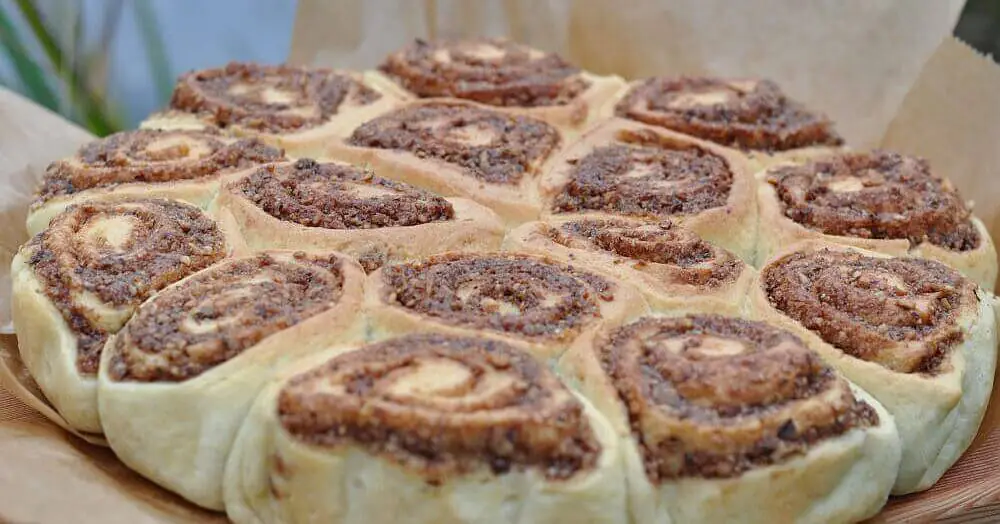 Zimtschnecken aus dem Dutch Oven – Cinnamon Rolls
