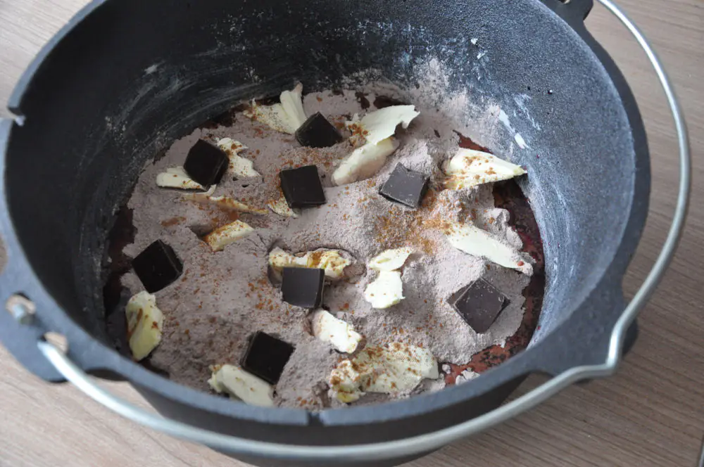 Cobbler aus dem Dutch Oven