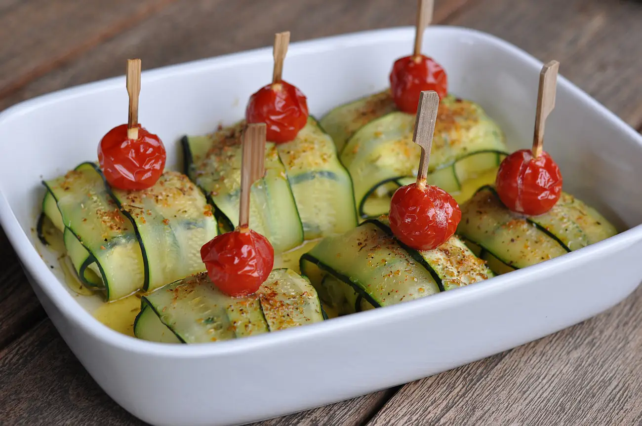 Zucchini-Fetapäckchen mit Smoking Zeus Rub | BBQPit.de griechischer hackbraten-FetaZucchinipaeckchenmitTomaten-Griechischer Hackbraten mit Feta und Paprika