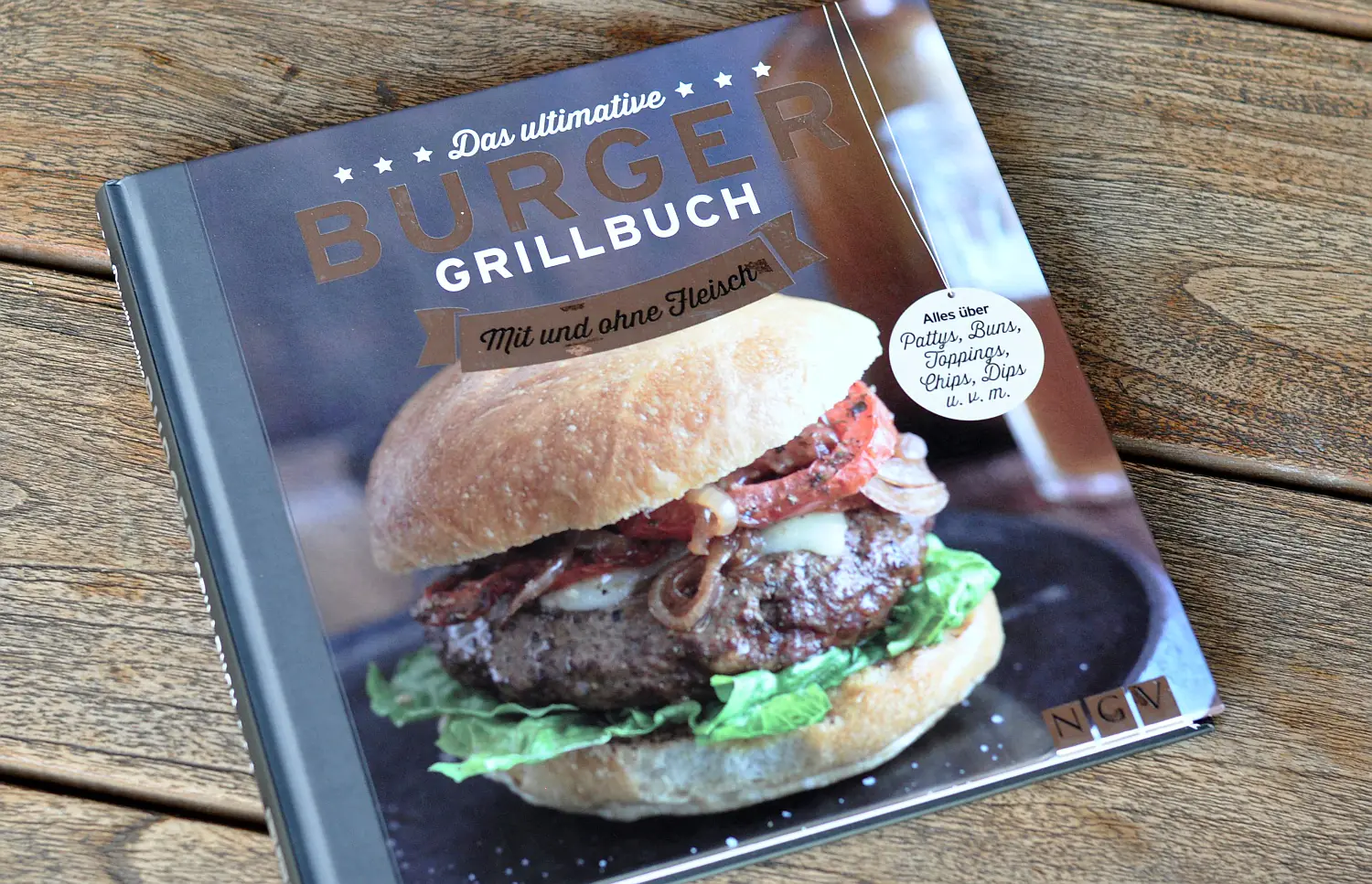 Das ultimative Burger-Grillbuch | BBQPit.de Die neue Smoker-Küche-DasultimativeBurgerGrillbuchNGV-Die neue Smoker-Küche von Tom Heinzle