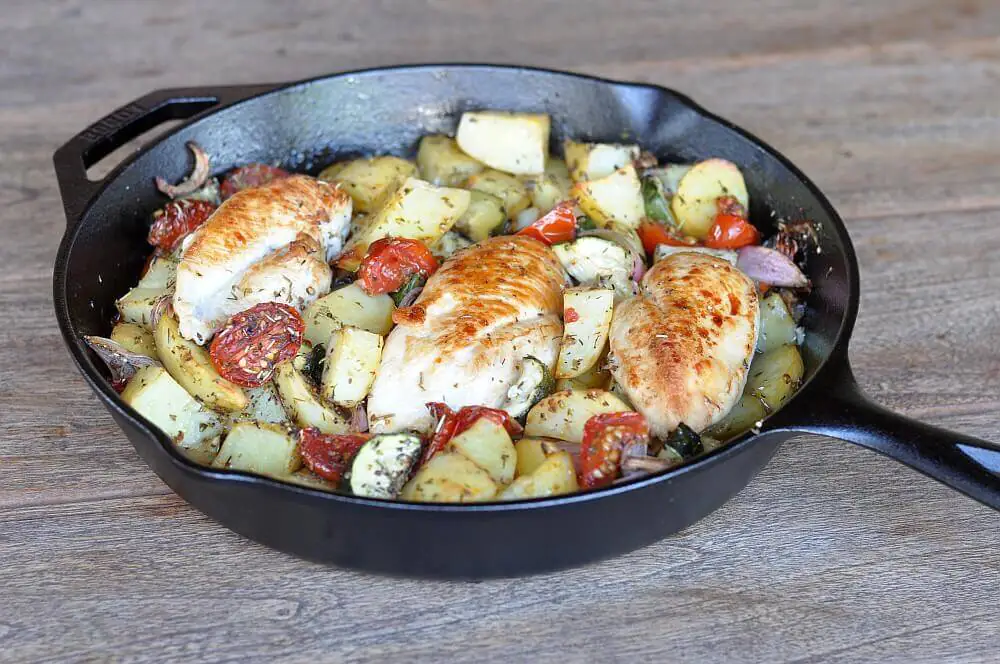 Mediterrane Hähnchenpfanne mit Tomaten und Zucchini 4 Mediterrane Hähnchenpfanne