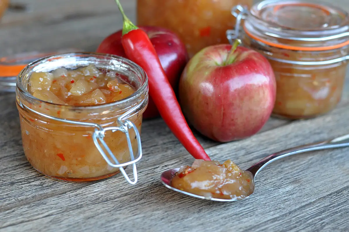 Apfelchutney - süß-scharfes Chutney mit Chili und Ingwer | BBQPit.de