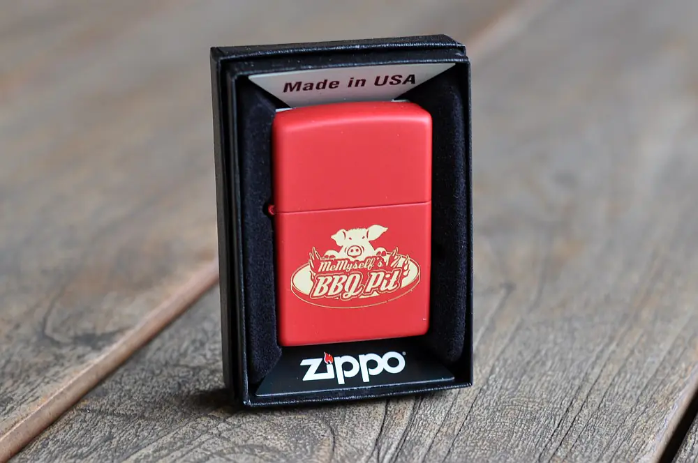 Gewinne ein original BBQPit-Zippo Feuerzeug! 1 BBQPit-Zippo