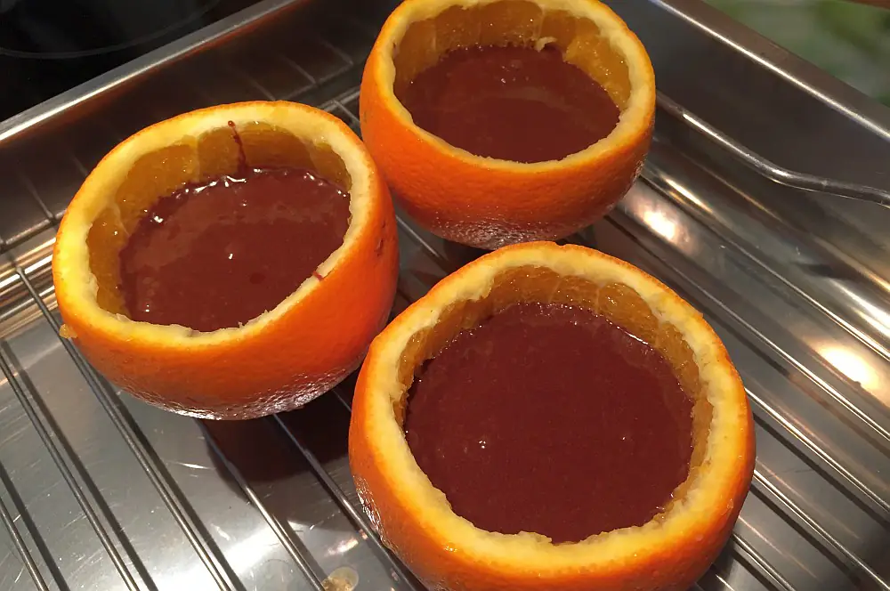 Schokoladenkuchen aus der Orangenschale 3 Schokoladenkuchen aus der Orangenschale
