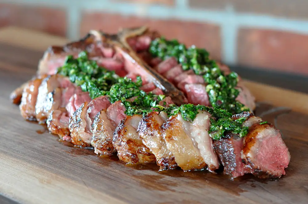 Porterhouse-Steak richtig zubereiten - So gelingt es perfekt vom Grill 4 Porterhouse-Steak