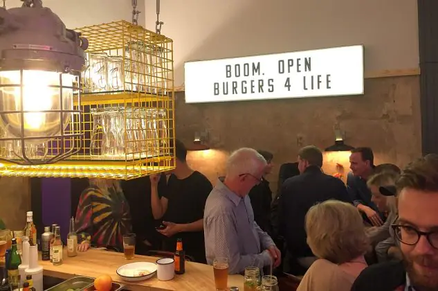 Ottos Burger Eroeffnung Schanze 25