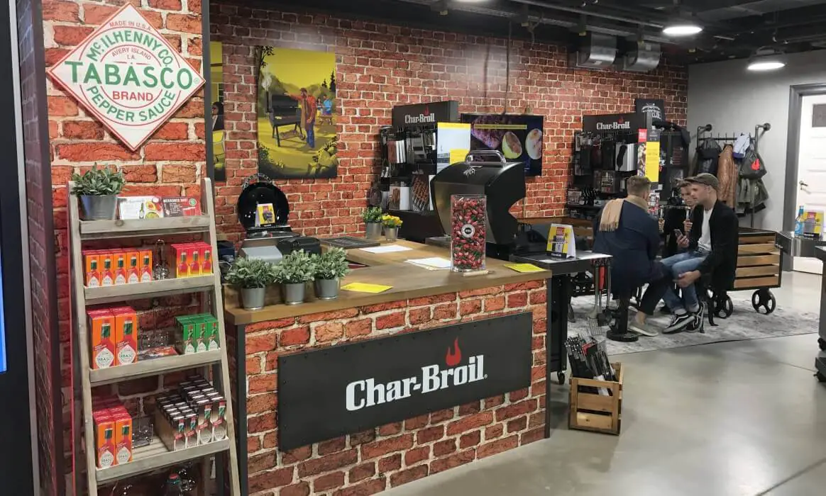 Char-Broil Pop-Up Store in der Rindermarkthalle St.Pauli char-broil big easy srg-Char Broil Pop Up Store Rindermarkthalle St Pauli Hamburg BBQ Quarter Moin Moin BBQ-Gewinne einen Char-Broil BIG EASY SRG im Wert von 299 Euro