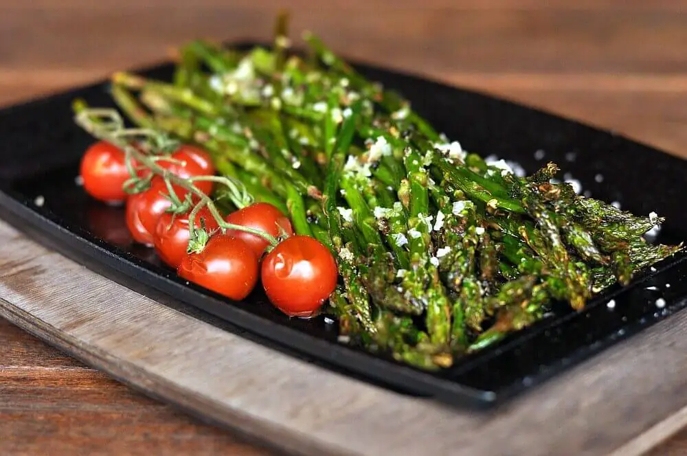 Grüner Spargel vom Grill mit Parmesan 5 Grüner Spargel vom Grill