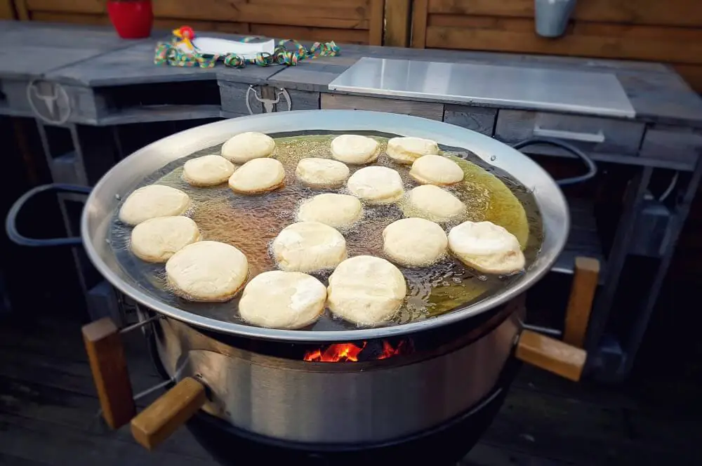 Berliner vom Grill aus der Moesta Pan'BBQ 3 Berliner aus der Moesta Pan'BBQ