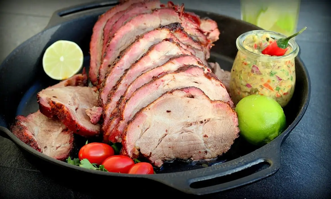 Caipirinha-Braten mit Avocado-Salsa | BBQPit.de