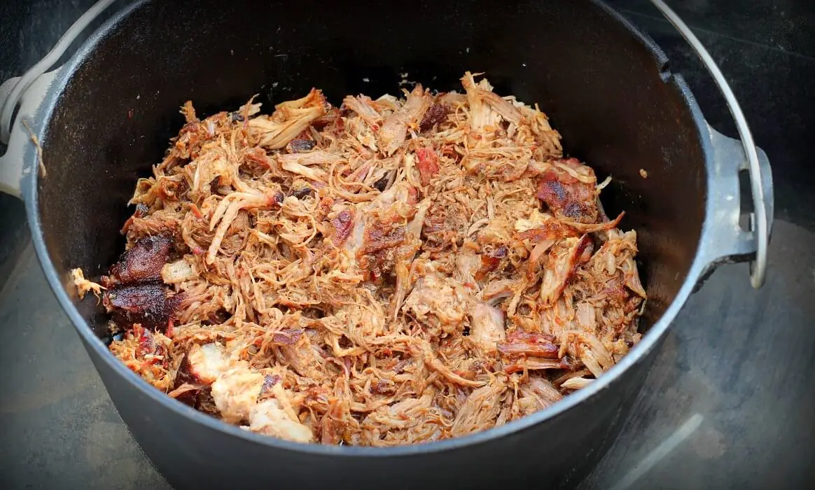 Pulled Pork aus dem Dutch Oven | BBQPit.de pulled duck-Pulled Pork Dutch Oven-Pulled Duck &#8211; Rezept für gezupfte Ente