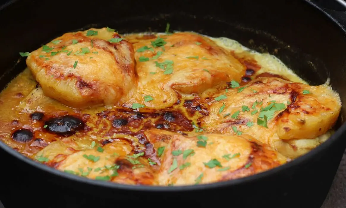 Ananas-Curry-Hähnchen aus dem Dutch Oven | BBQPit.de rinderrouladen-Ananas Curry Haehnchen Dutch Oven-Rinderrouladen aus dem Dutch Oven