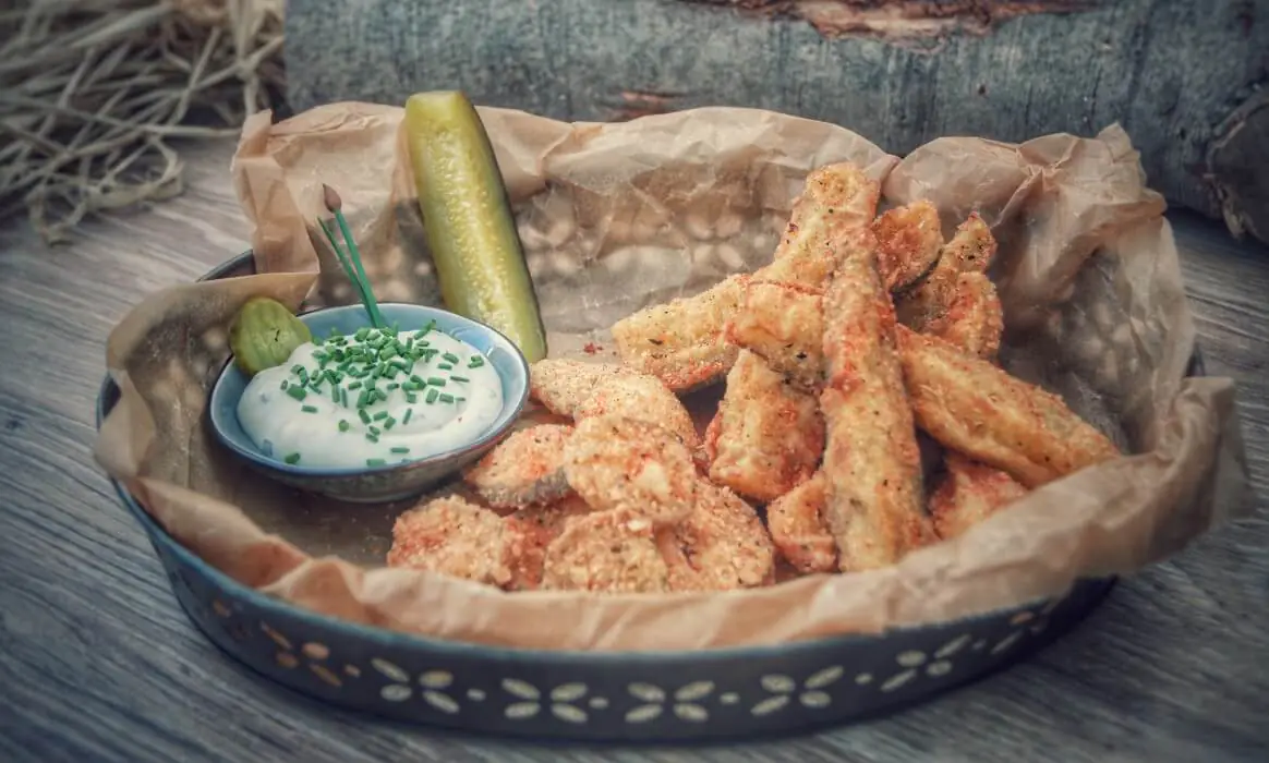 Fried Pickles - frittierte Gewürzgurken | BBQPit.de