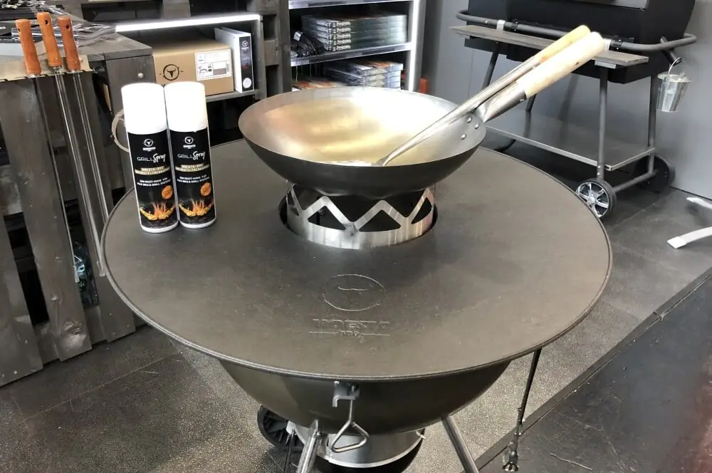 Grill-Neuheiten 2019 – Die heißesten Grilltrends der Spoga 18 Moesta BBQ Disk - gusseiserne Feuerplatte