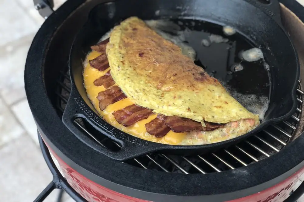 Omelett mit Bacon & Cheddar 6 Omelett aus der Gusspfanne