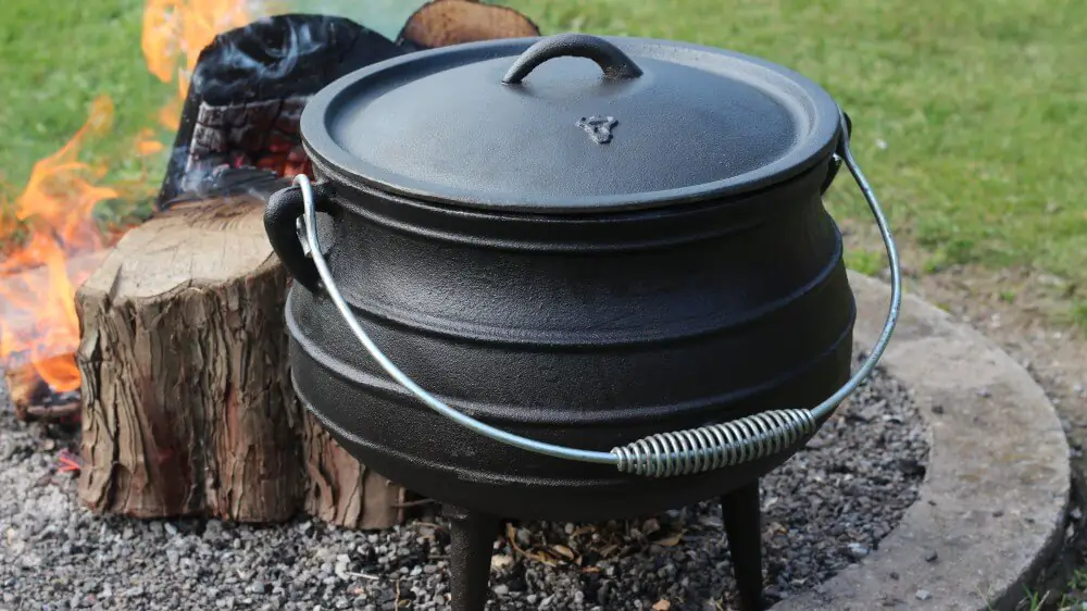 Potjie - Alles über den südafrikanischen Topf aus Gusseisen 5 BBQ-Toro Potjie #2 mit 6 Litern Inhalt