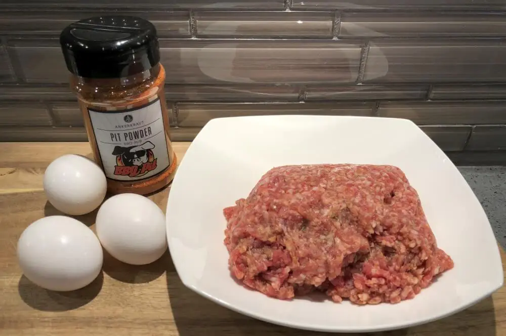 Scotch BBQ Eggs - Eier im Hackmantel vom Grill 3 Zutaten Scotch Eggs