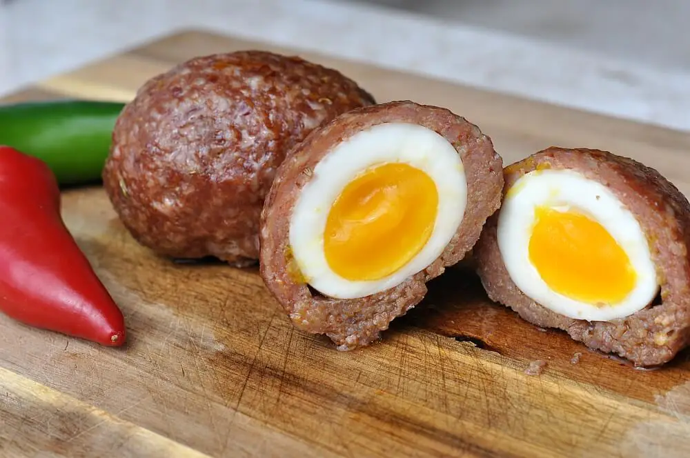 Scotch BBQ Eggs - Eier im Hackmantel vom Grill 9 Scotch Eggs