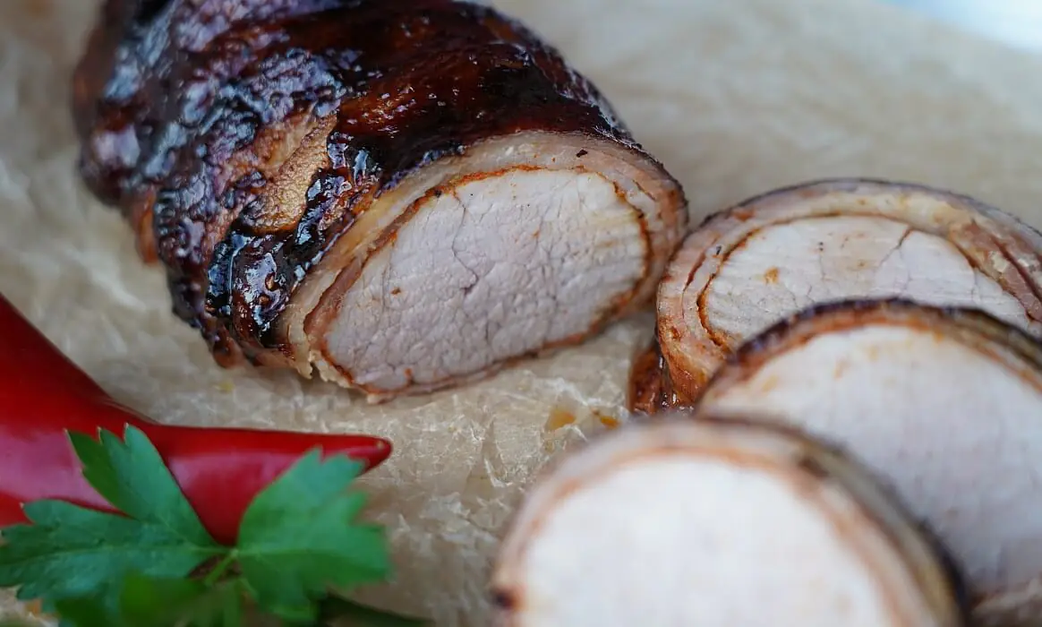 Schweinefilet im Speckmantel - innen saftig, außen knusprig! geräuchertes schweinefilet-Schweinefilet im Speckmantel-Geräuchertes Schweinefilet &#8211; Filetschinken kaltgeräuchert