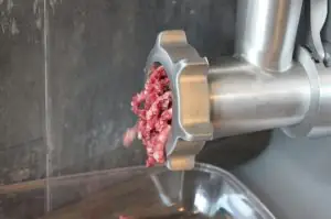 Juicy Lucy Burger Kaesefuellung 03