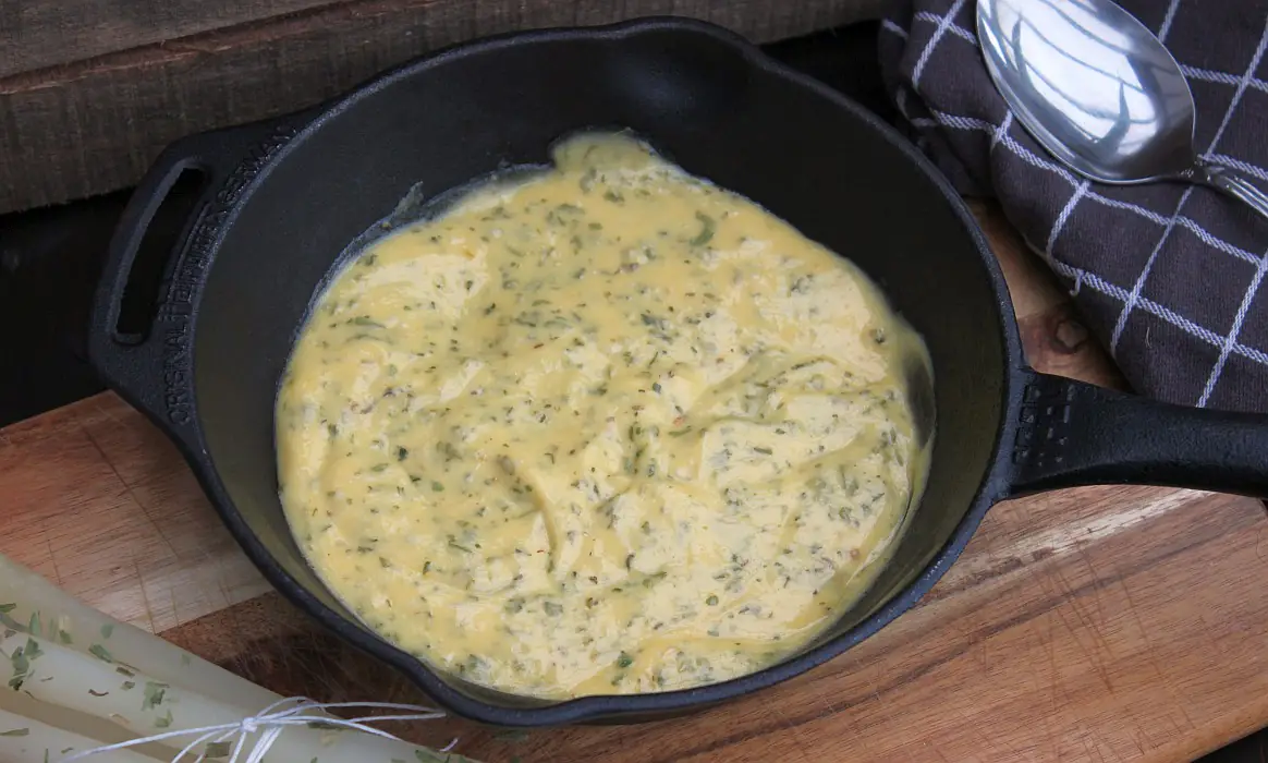 Sauce Béarnaise - einfaches und gelingsicheres Rezept | BBQPit.de remoulade-Sauce Bernaise Rezept-Remoulade selber machen &#8211; Rezept für Remouladensauce