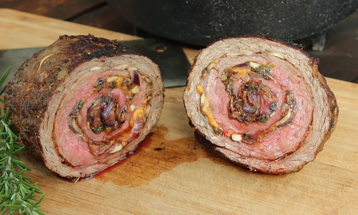 Skirt Steak Roulade - XXL-Roulade aus dem Dutch Oven | BBQPit.de rinderrouladen-Skirt Steak Roulade-Rinderrouladen aus dem Dutch Oven