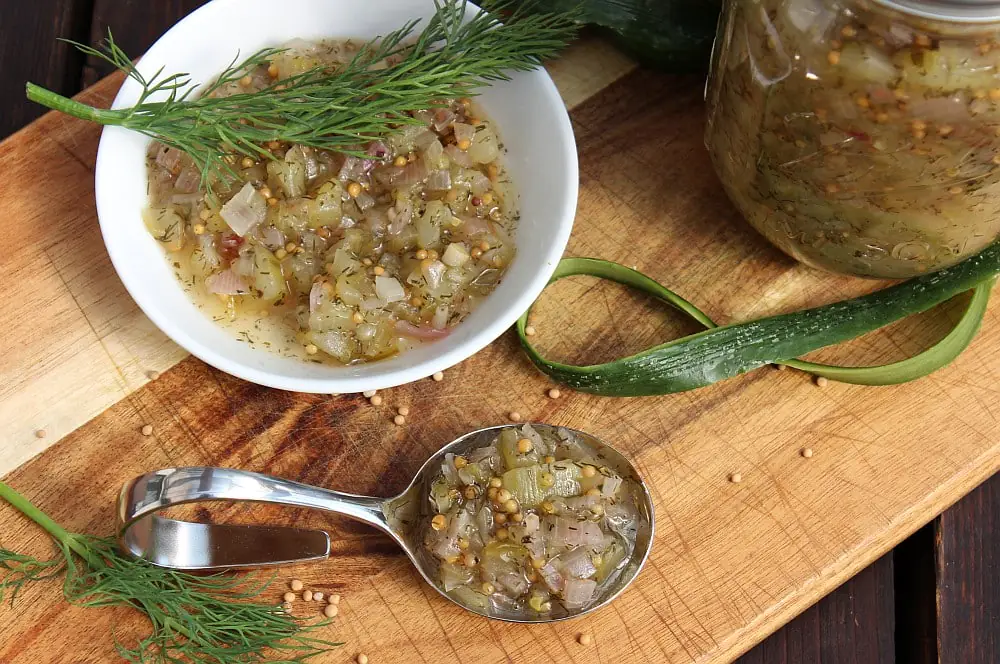 Gurken-Relish selber machen 4 Gurken-Relish ist ein geniales Topping für Burger und Hot Dogs