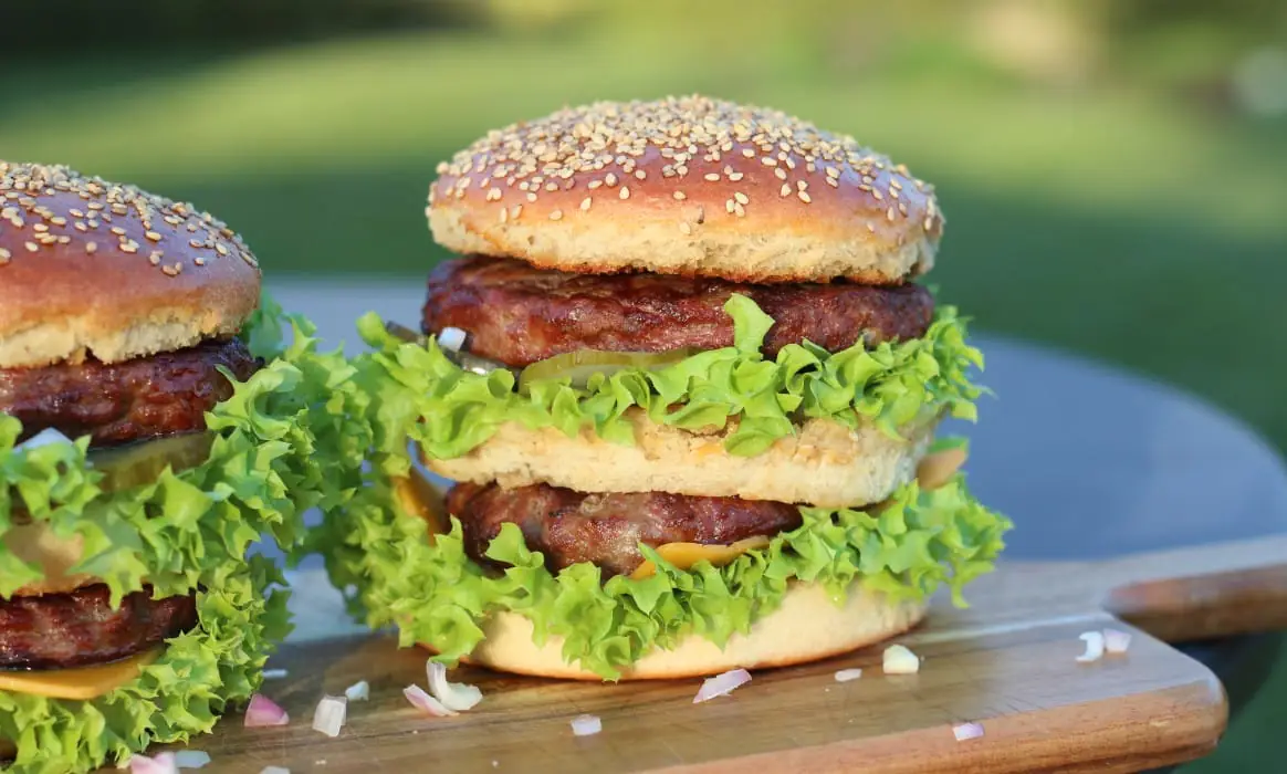 Big Mac selber machen - The bigger Big Mac | BBQPit.de char-broil big easy srg-Big Mac selber machen Rezept-Gewinne einen Char-Broil BIG EASY SRG im Wert von 299 Euro