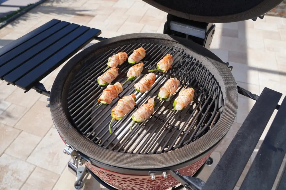 Jalapeno Shrimp Poppers 6 Die Jalapeno Shrimp Poppers werden indirekt gegrillt