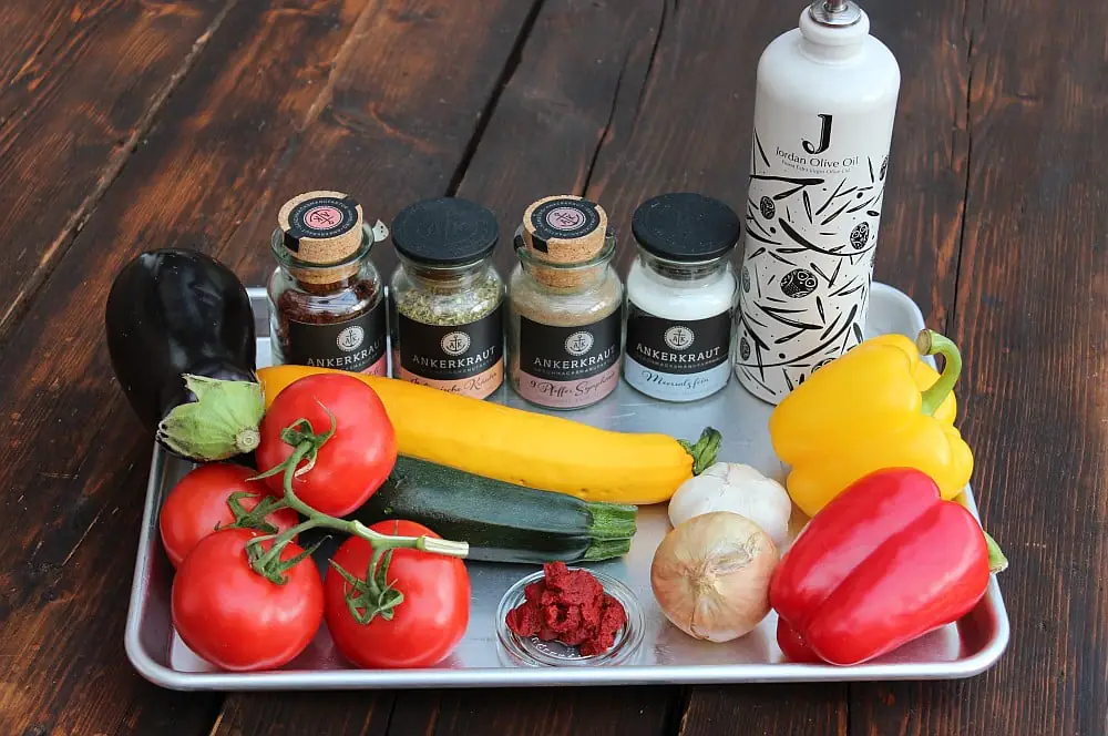 Alle Zutaten für Ratatouille auf einen Blick