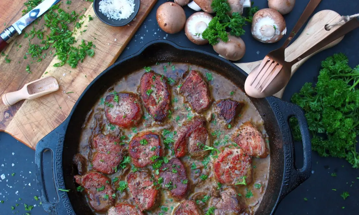 Schweinefilet-Medaillons in Champignonrahm | BBQPit.de